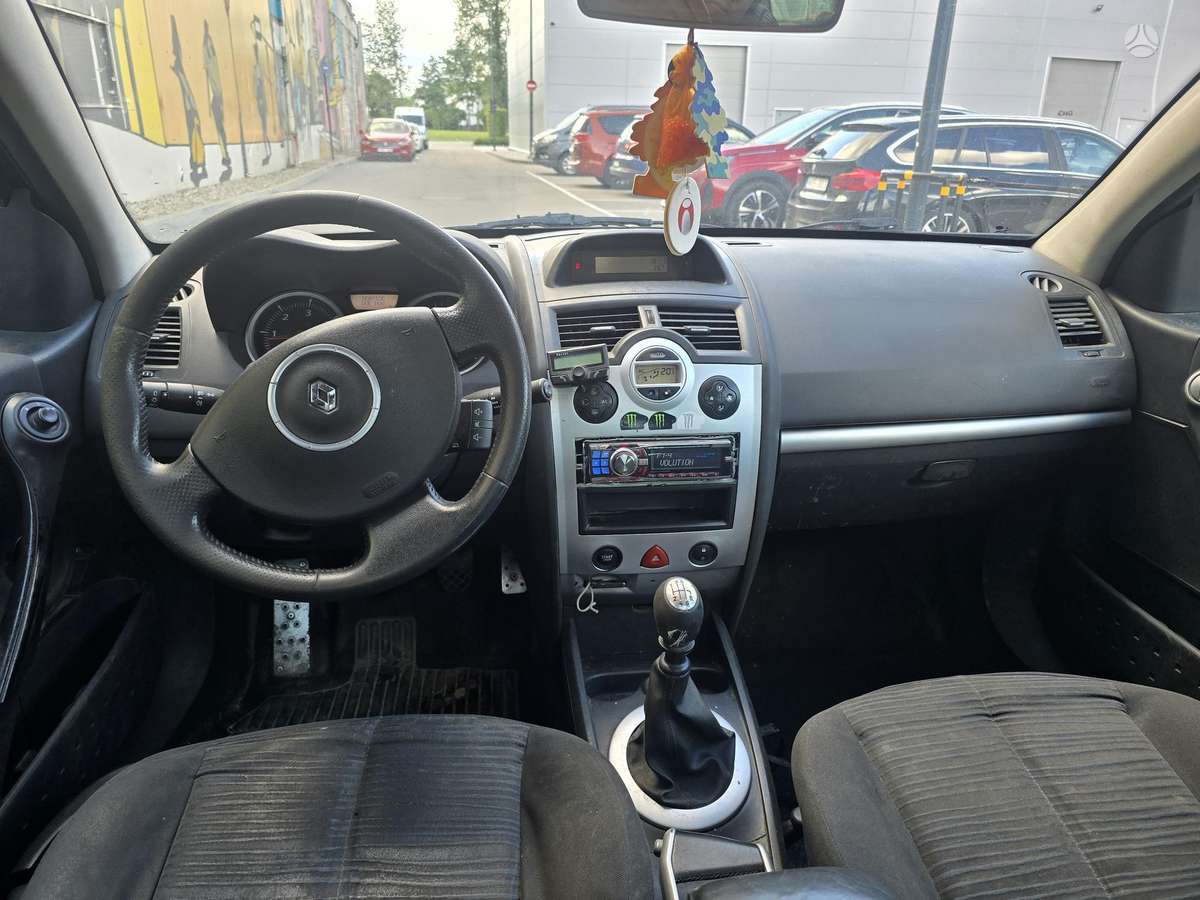 Renault Megane 2007 — rear view