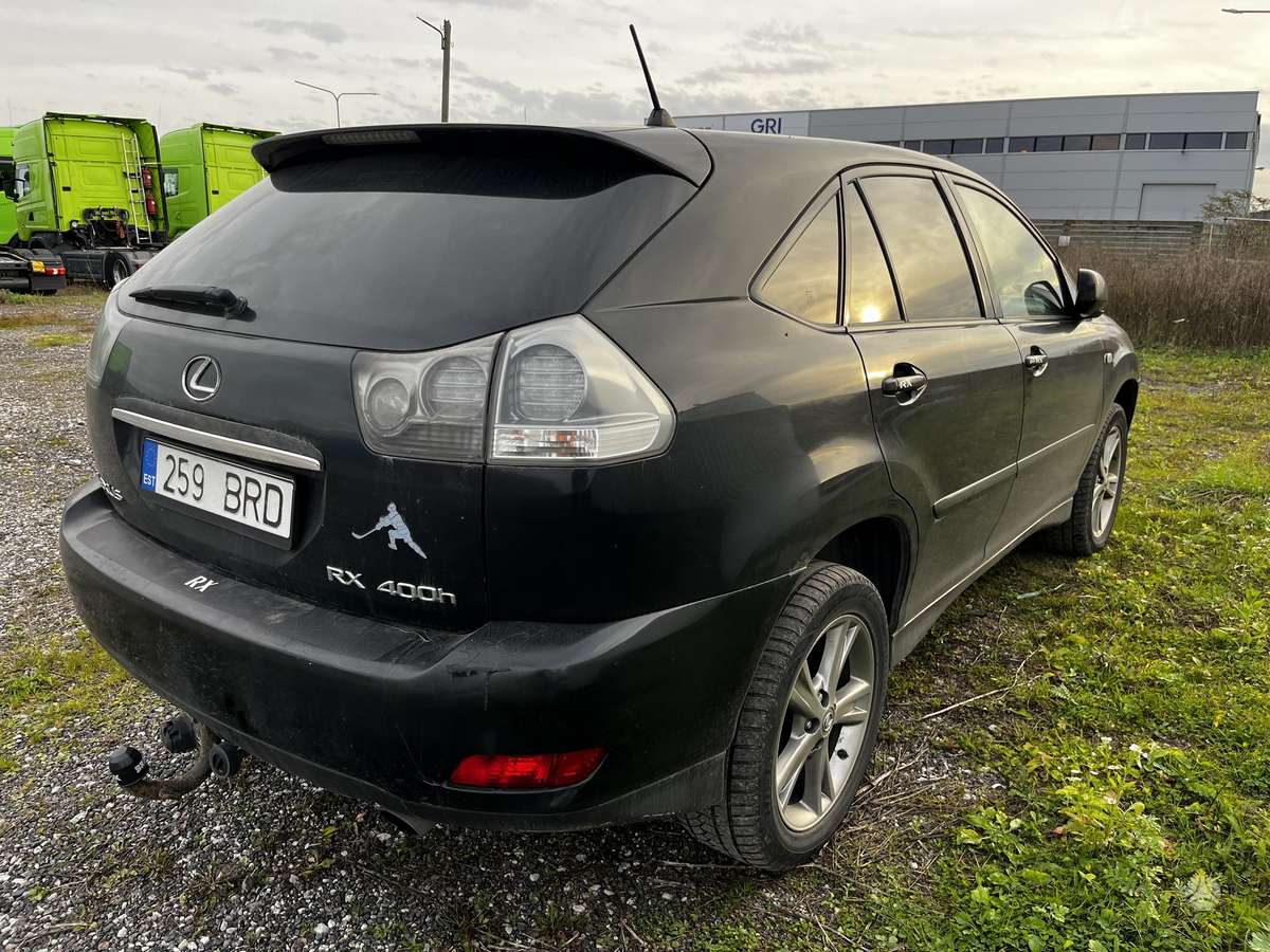 Lexus RX 2006 — двигун 3311 cm³, 211 HP (155kW)