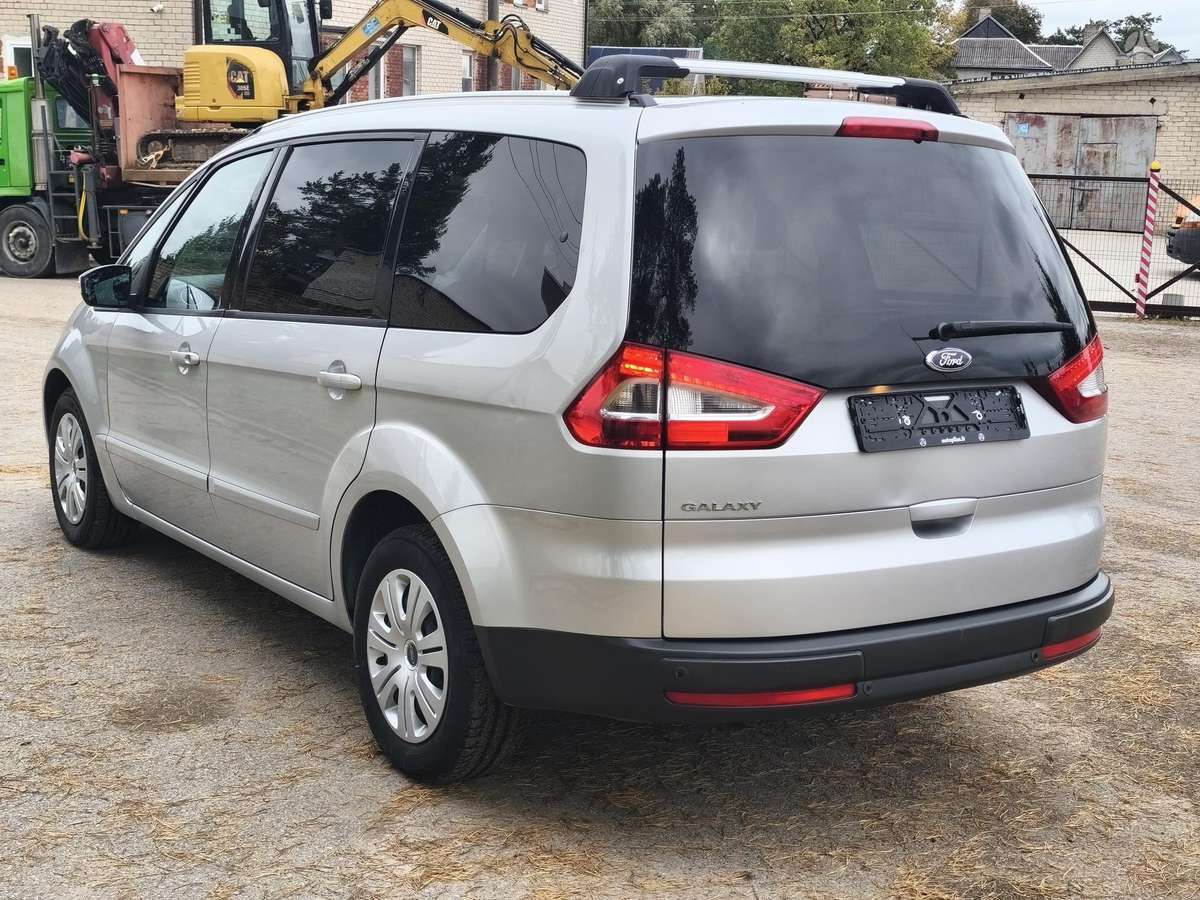 Ford Galaxy 2014 — салон