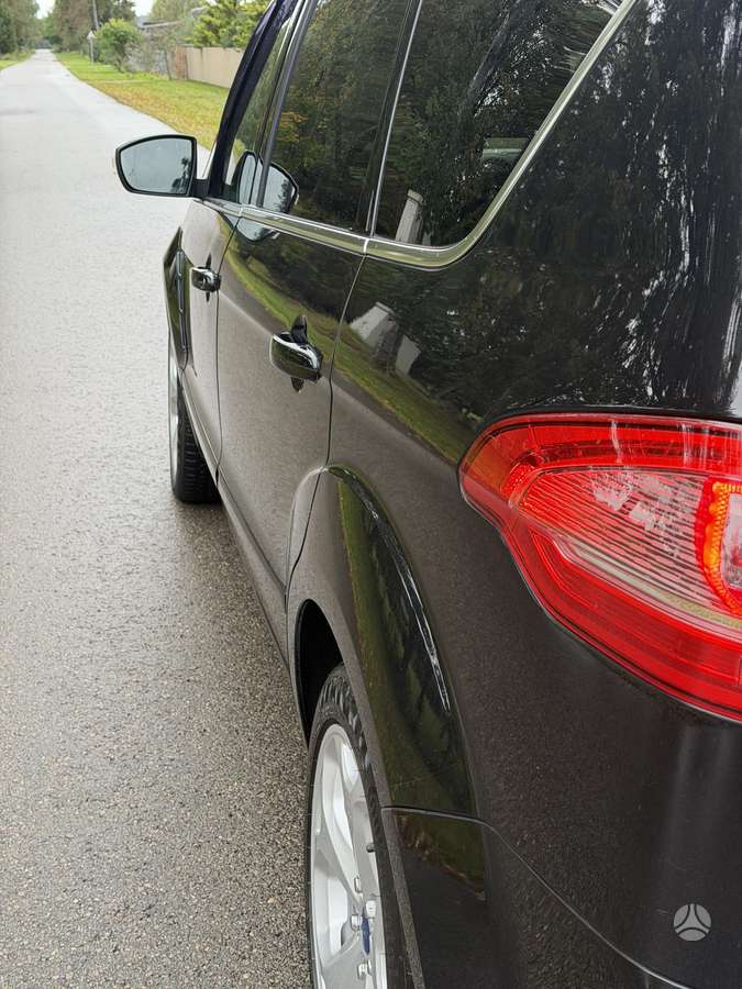Ford S-MAX 2013 — фото 15