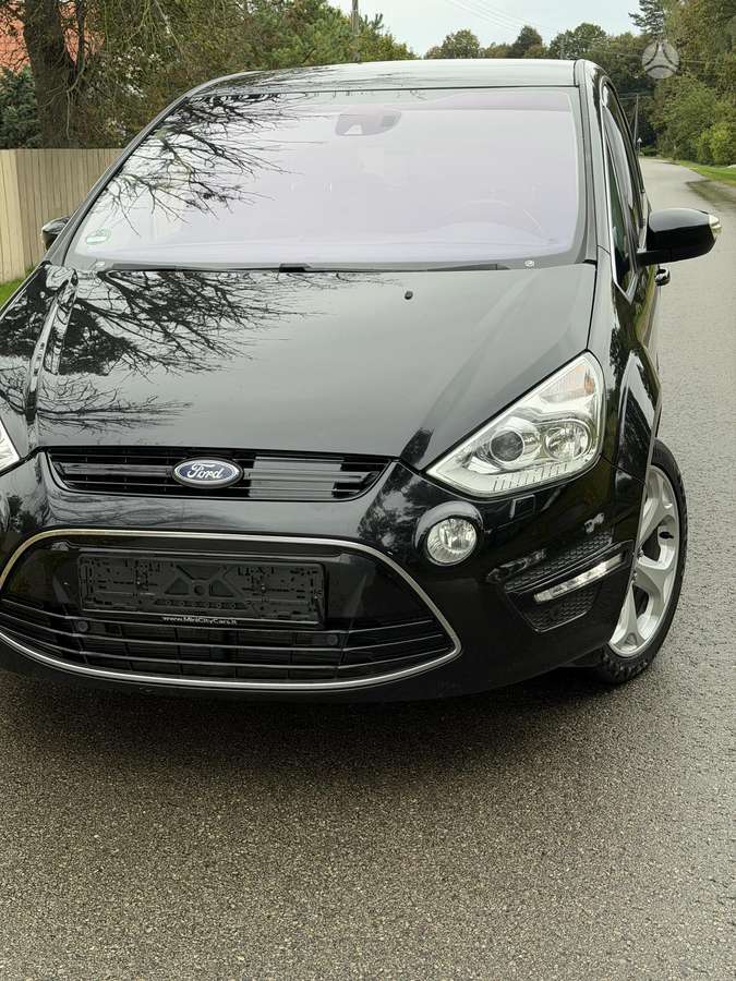 Ford S-MAX 2013 — салон