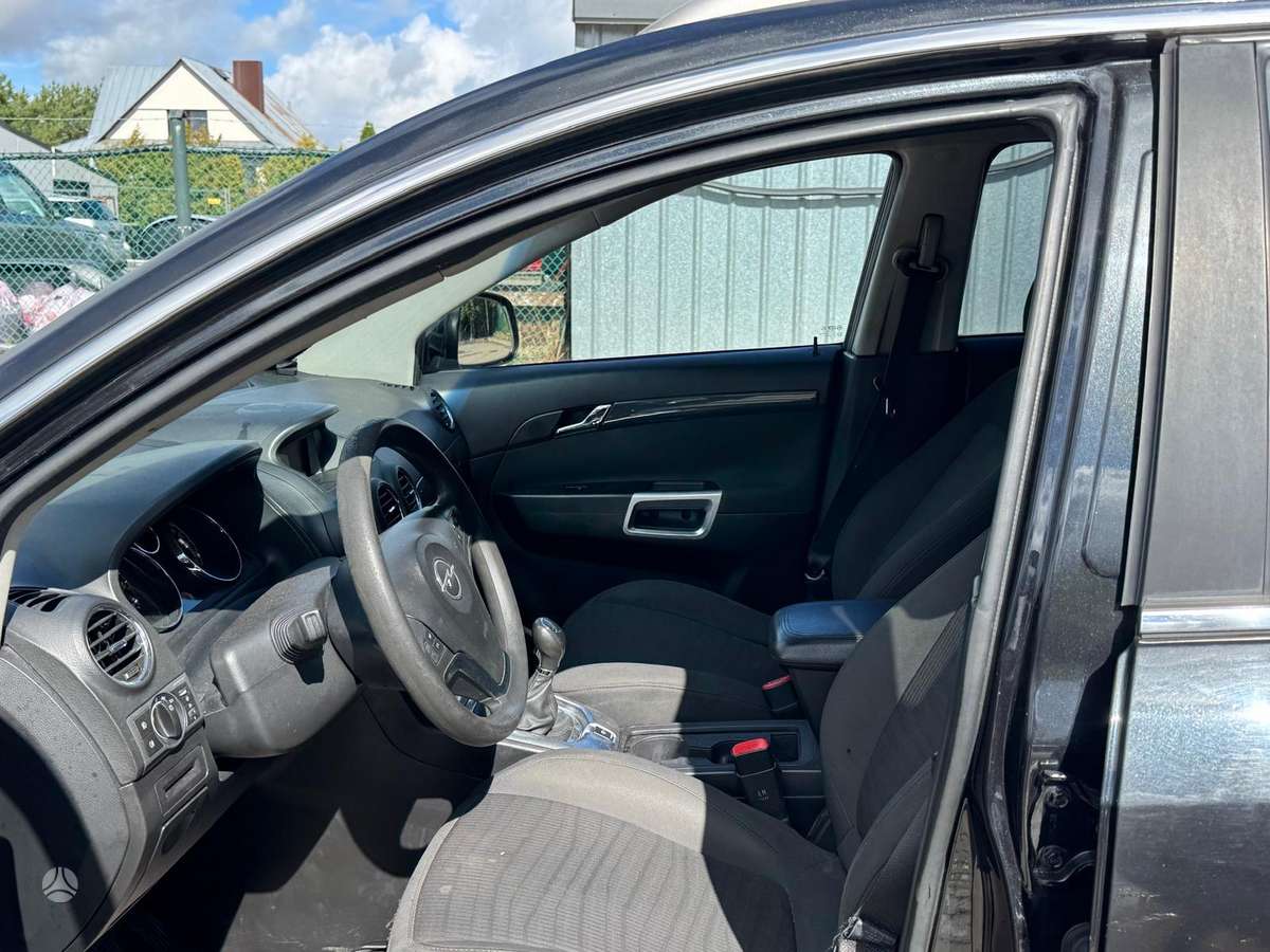 Opel Antara 2012 — photo 13