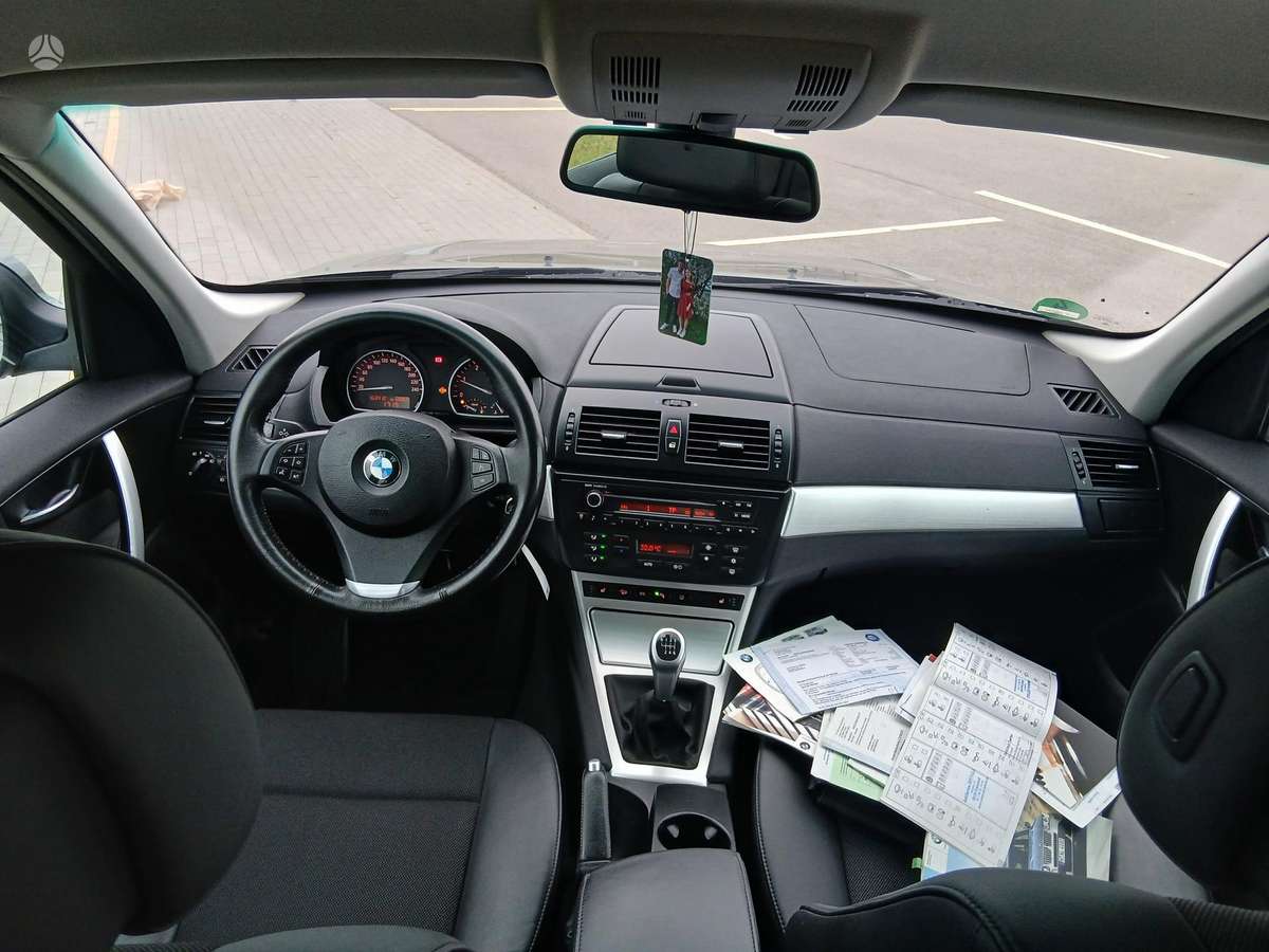 BMW X3 2010 — фото 27