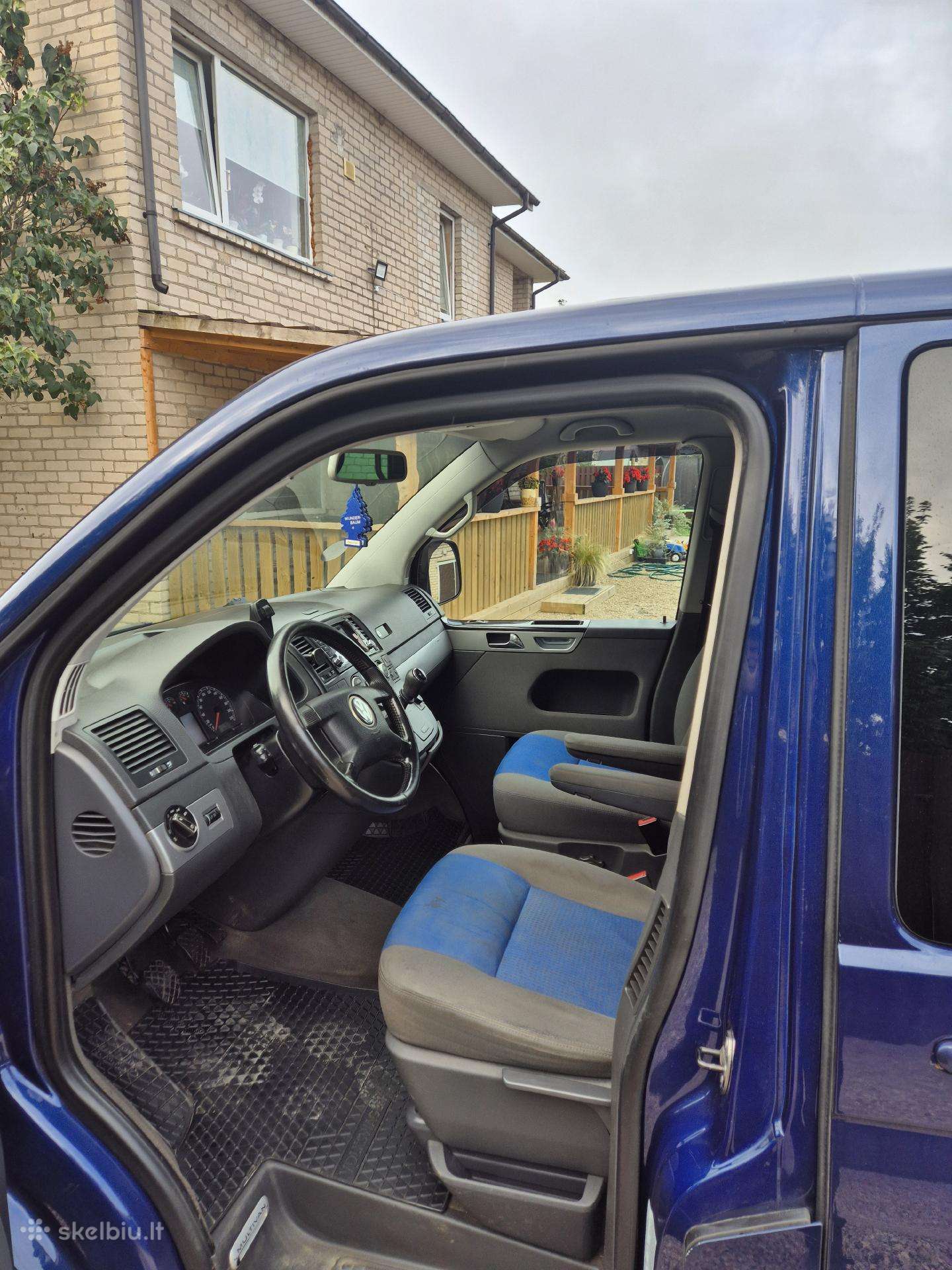 Volkswagen Multivan 2004 — photo 8
