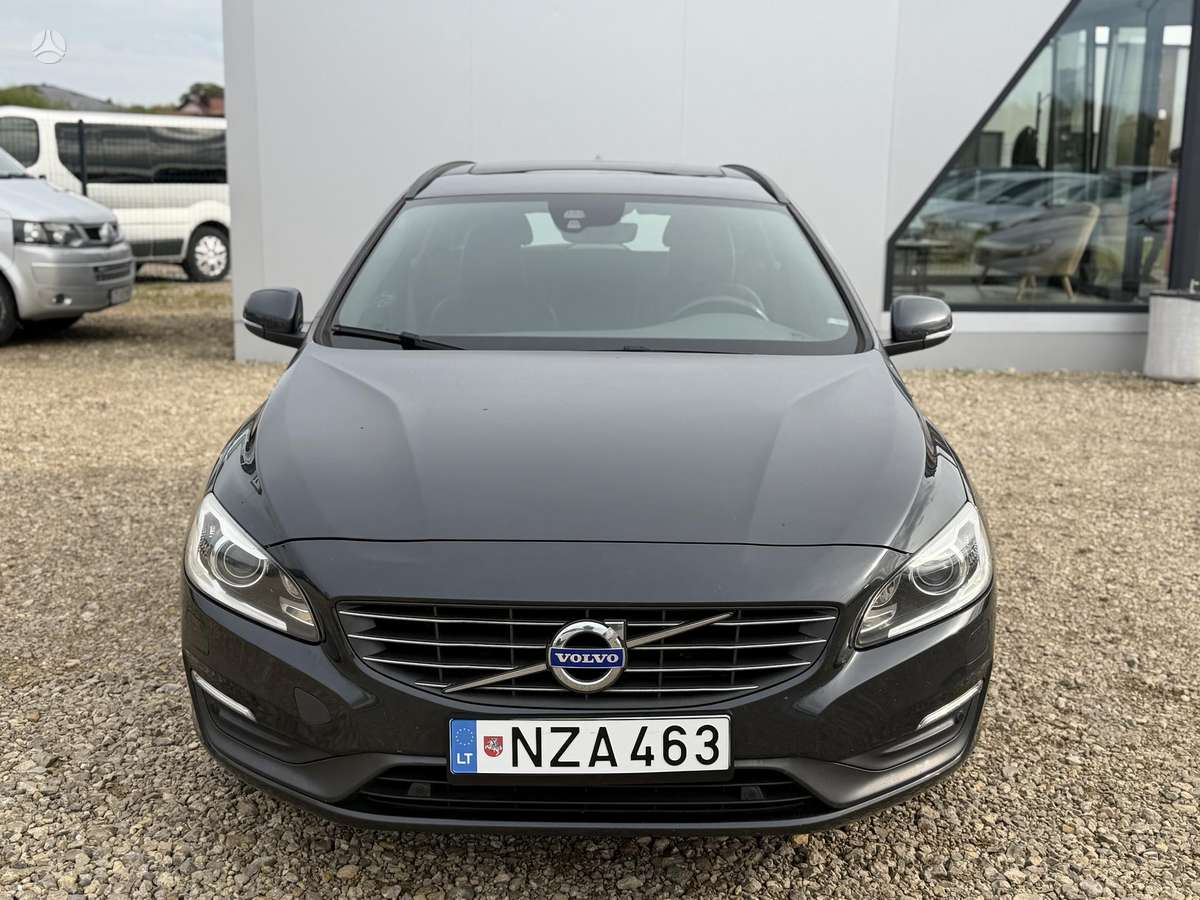 Volvo V60 2014 — вигляд ззаду