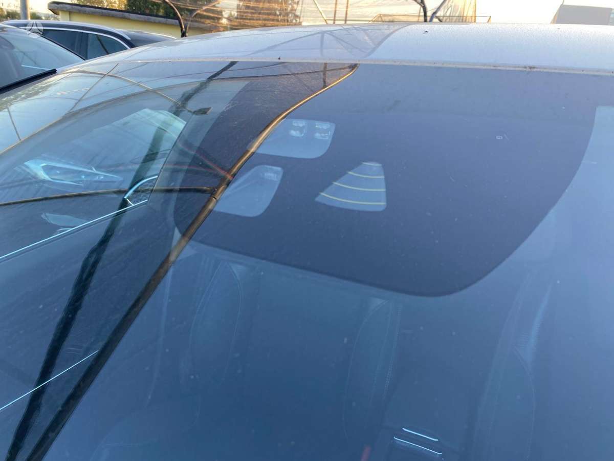 Volvo V60 2012 — photo 13