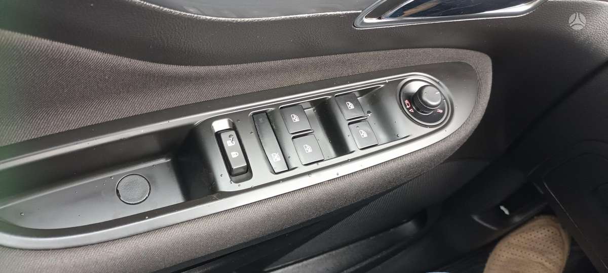 Opel Mokka 2015 — photo 13