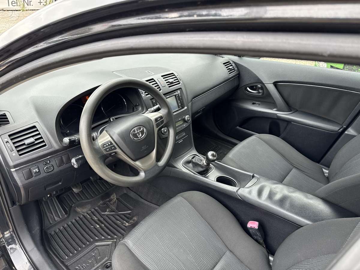 Toyota Avensis 2010 — photo 5