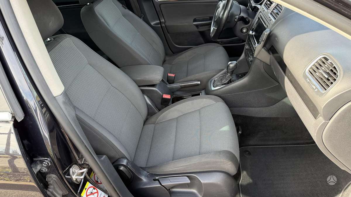 Volkswagen Golf 2012 — photo 15