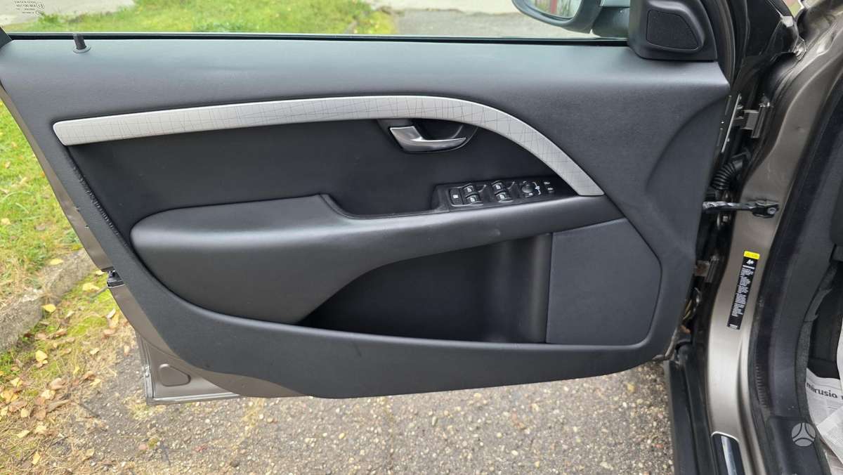 Volvo XC70 2007 — photo 30
