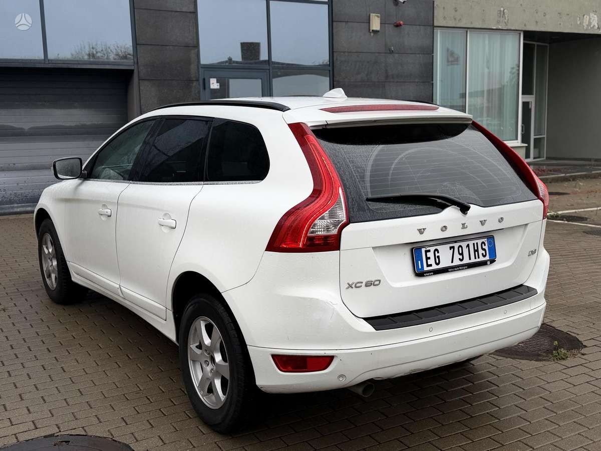Volvo XC60, 2012