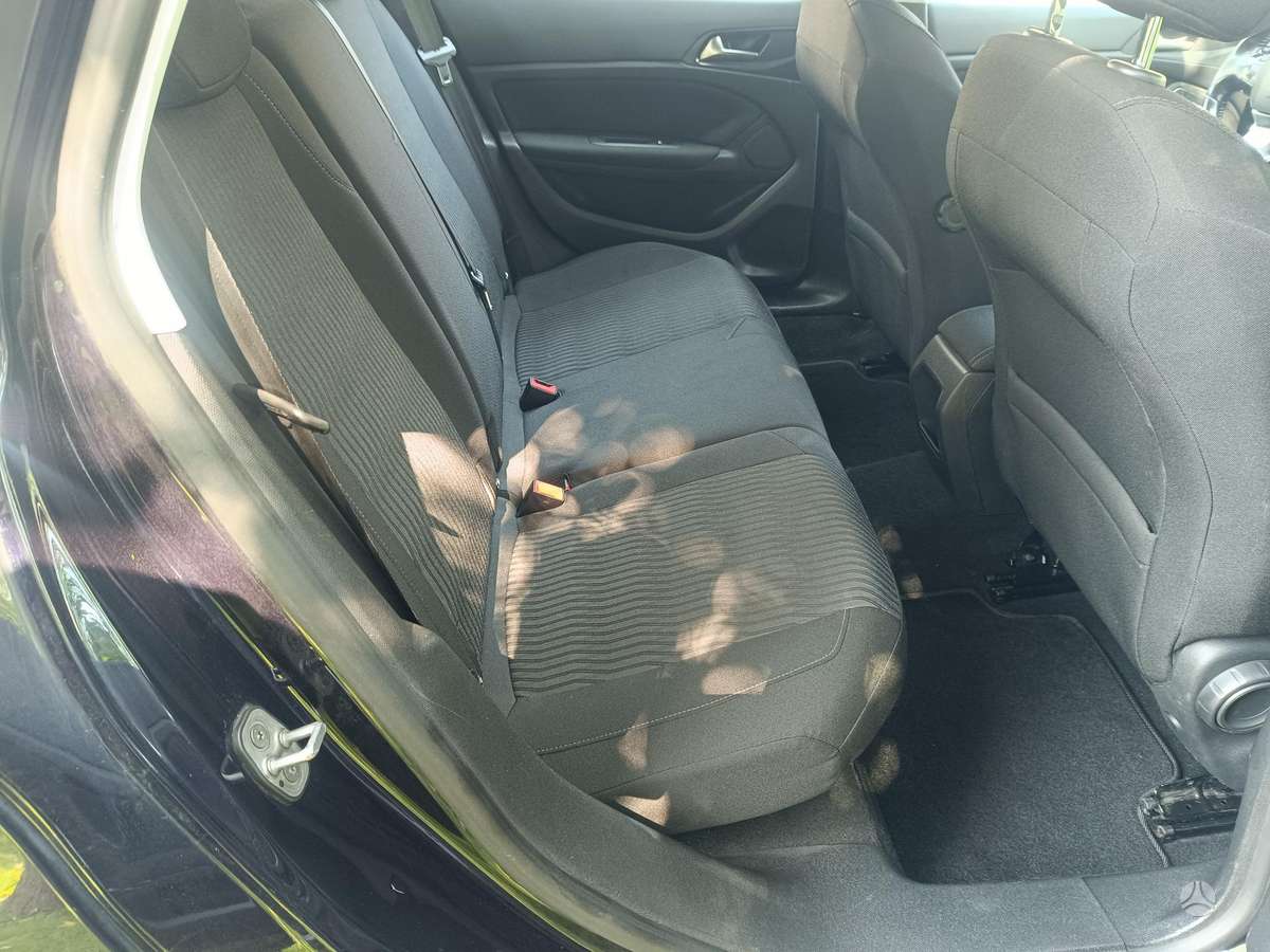Peugeot 308 2015 — photo 10