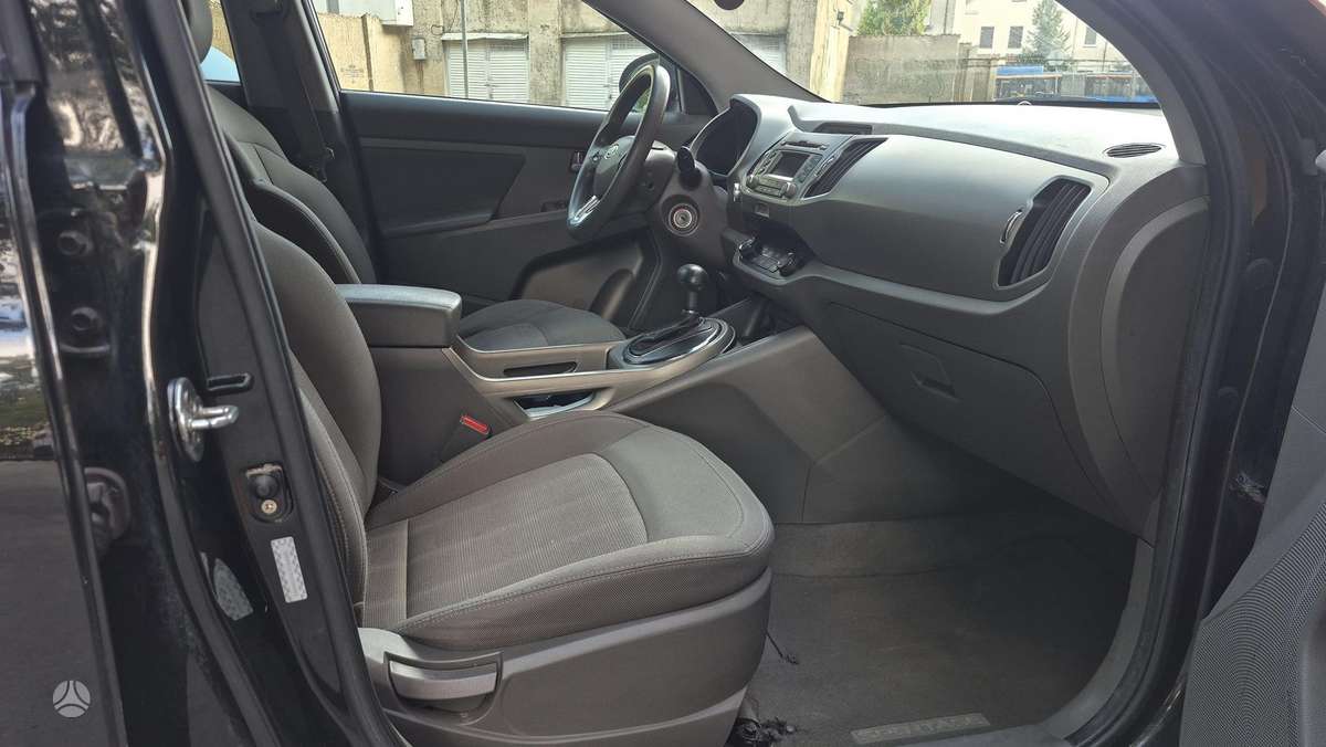 Kia Sportage 2011 — photo 11