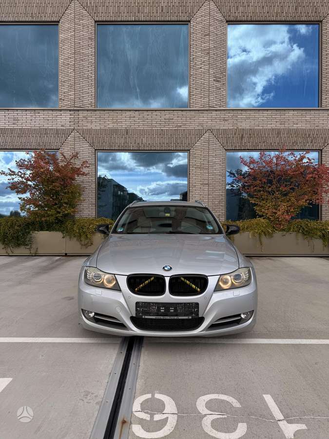 BMW 320 2012 — engine 1995 cm³, 184 HP (135kW)