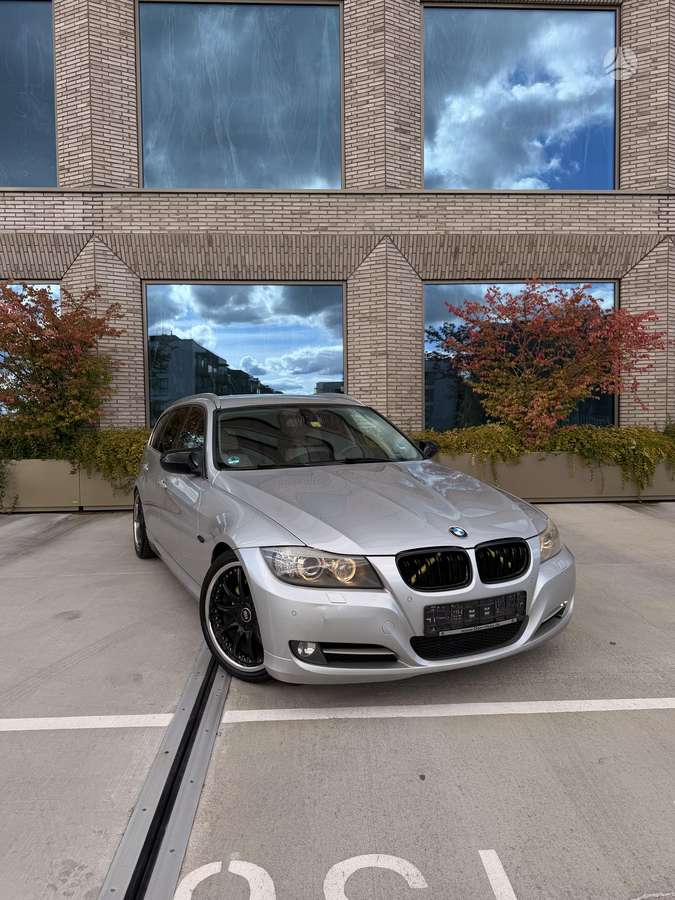 BMW 320 2012 — photo 5