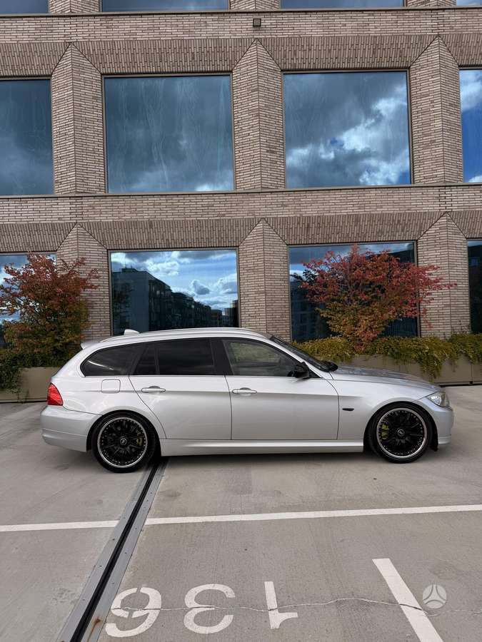 BMW 320 2012 — photo 8