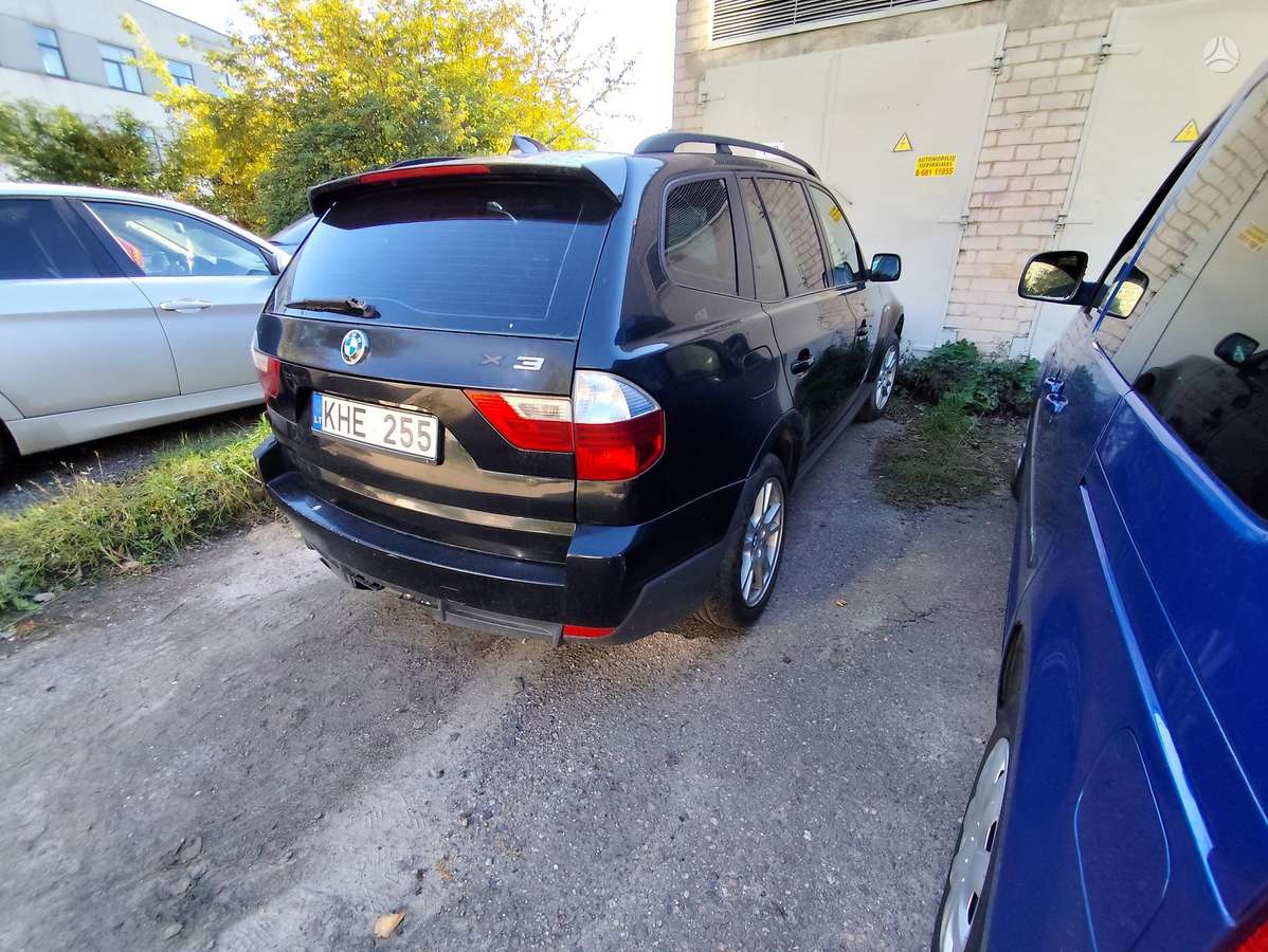 BMW X3 2008 — салон