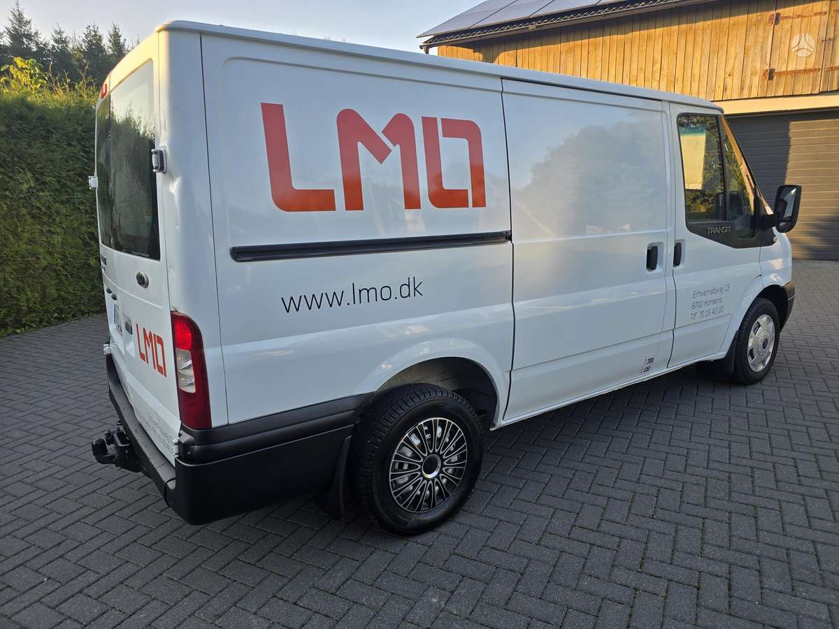 Ford Transit 2008 — engine 2200 cm³