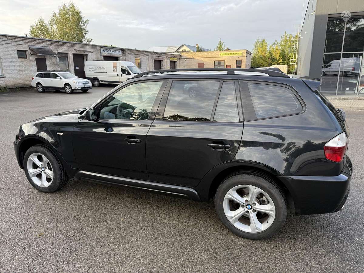 BMW X3 2007 — салон