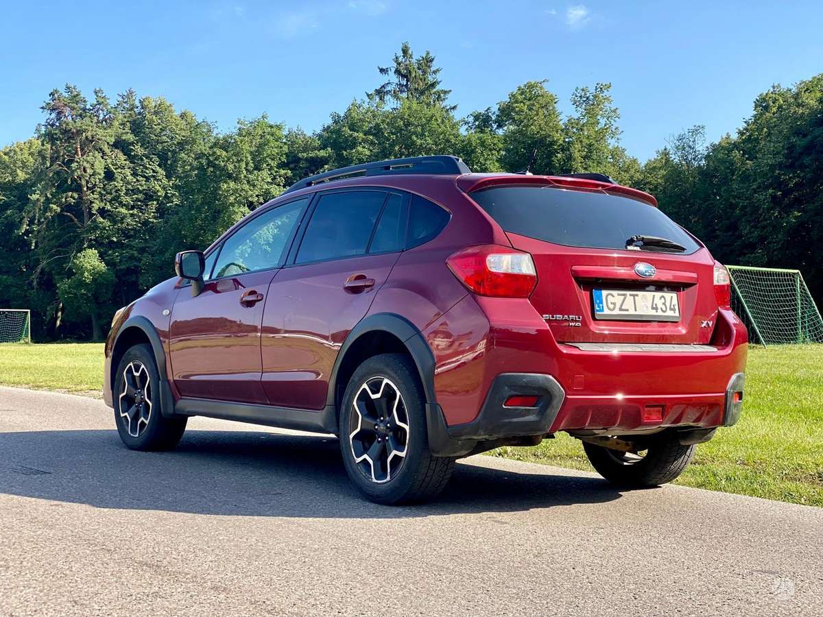 Subaru Crosstrek 2013 — салон