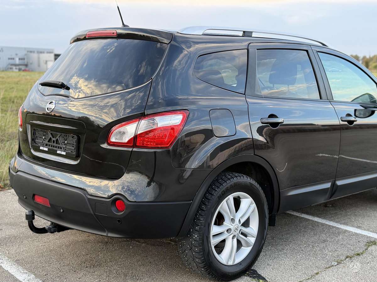 Nissan Qashqai+2 2011 — photo 12