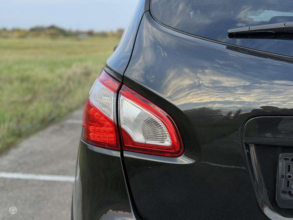 Nissan Qashqai+2 2011 — photo 14