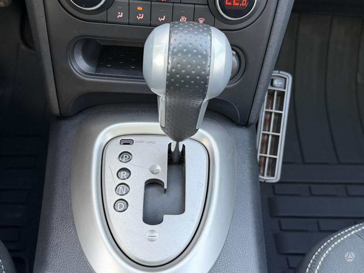 Nissan Qashqai+2 2011 — photo 26