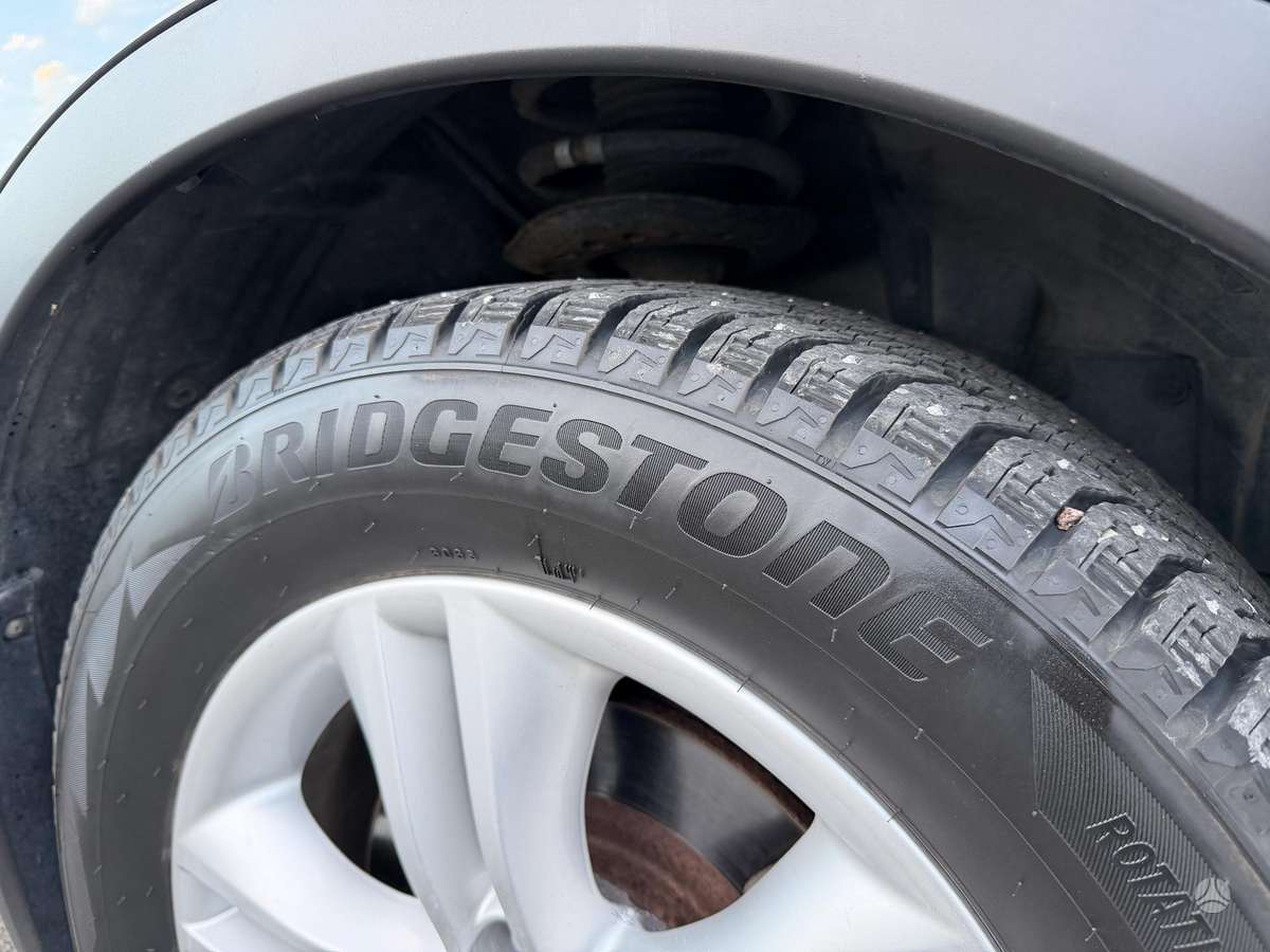 Nissan Qashqai+2 2011 — photo 31