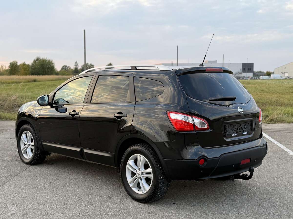 Nissan Qashqai+2 2011 — photo 6