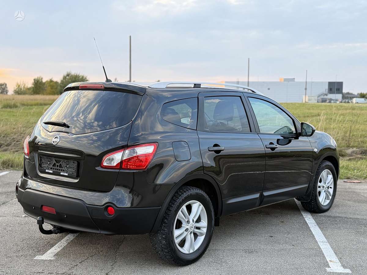 Nissan Qashqai+2 2011 — photo 8