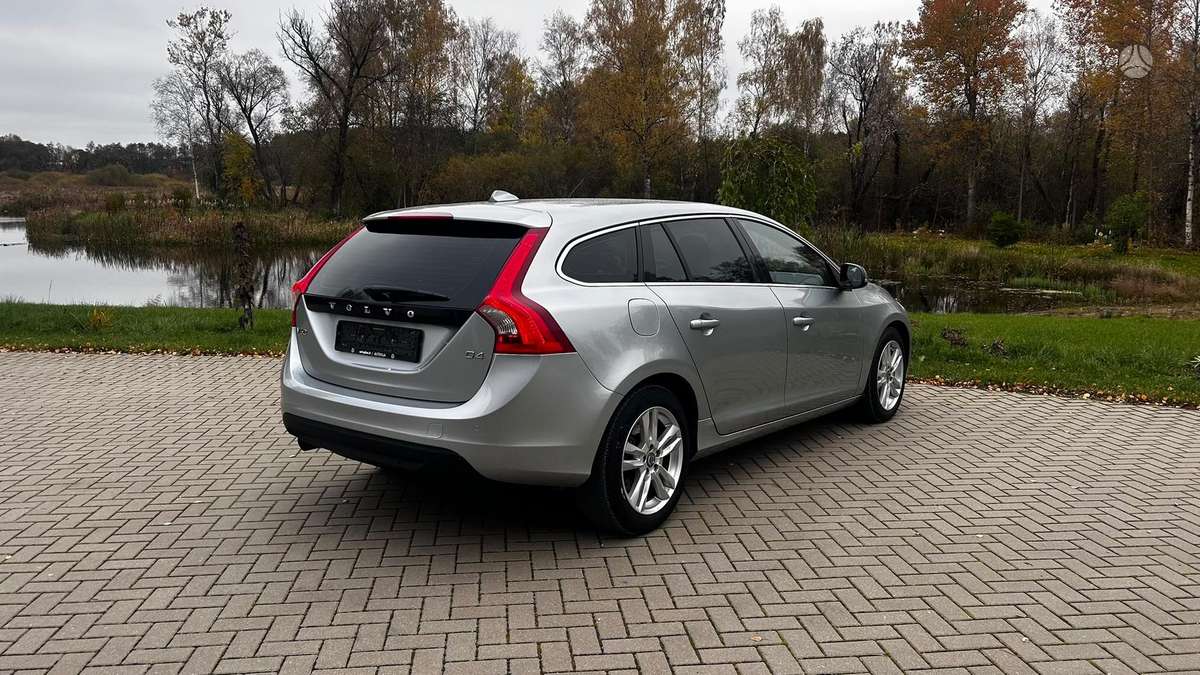 Volvo V60 2013 — фото 22