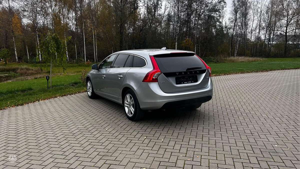 Volvo V60 2013 — фото 24