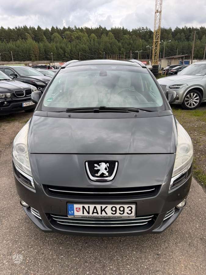 Peugeot 5008 2012 — photo 14