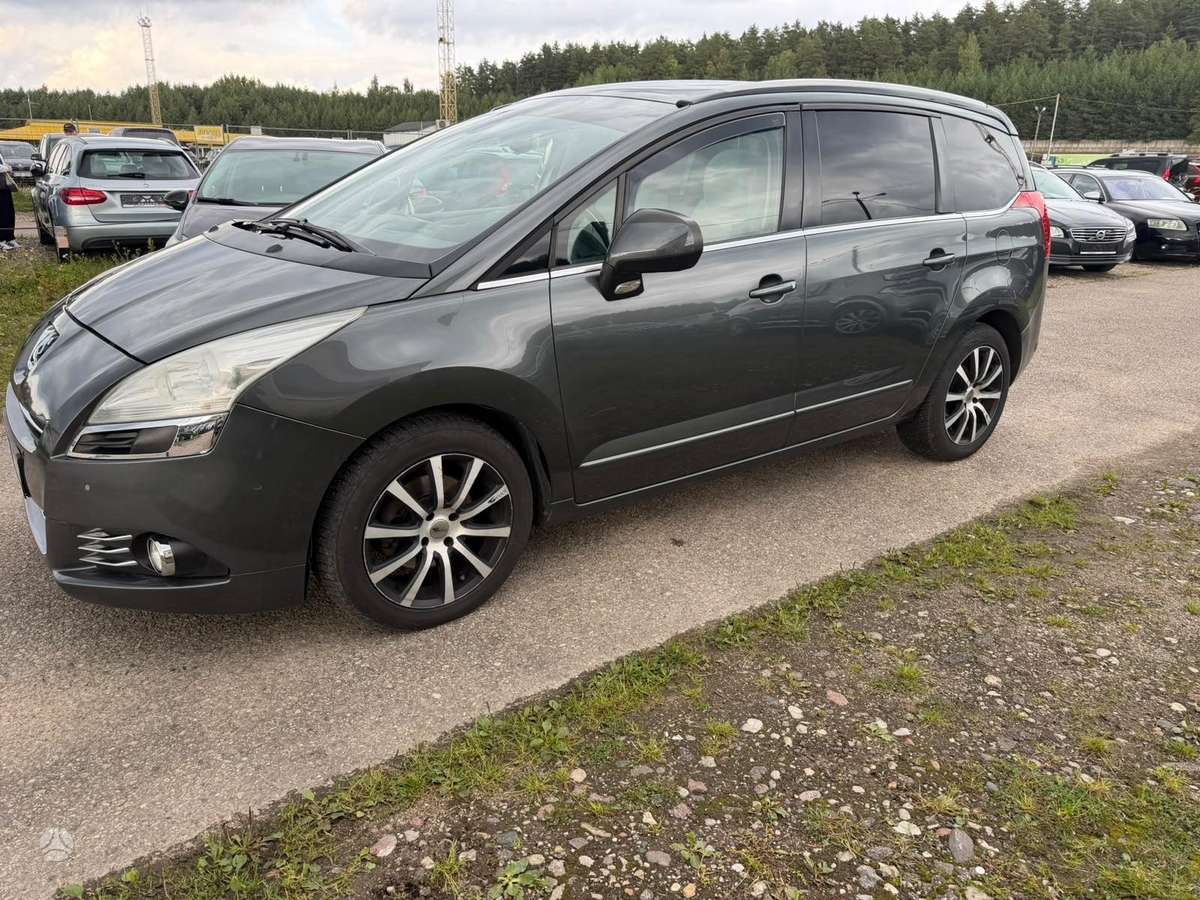 Peugeot 5008 2012 — photo 15