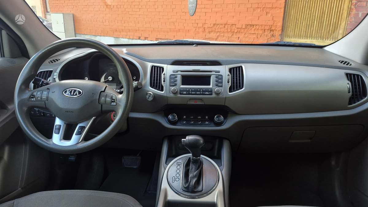 Kia Sportage 2011 — photo 10