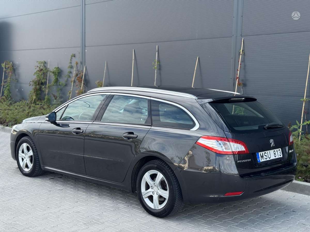 Peugeot 508 2011 — interior
