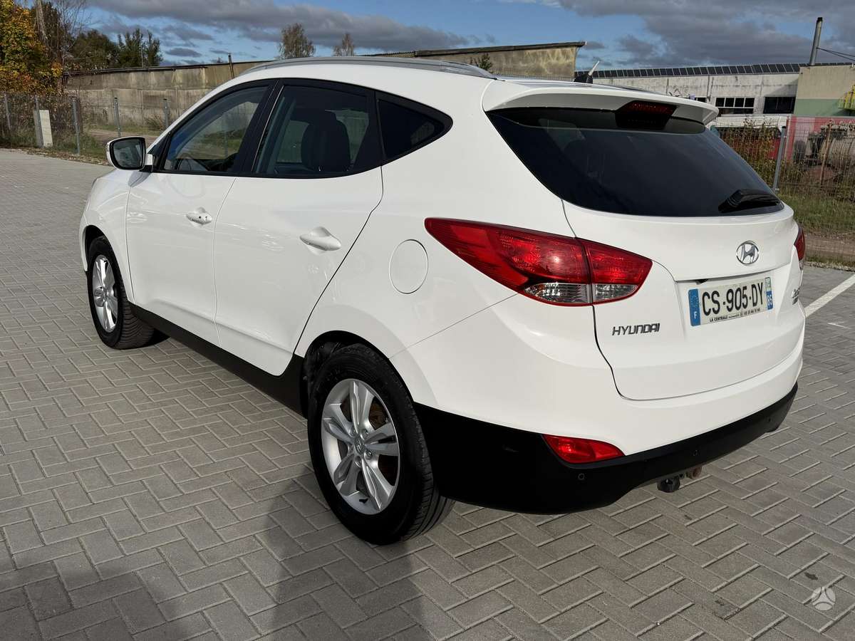 Hyundai ix35 2013 — двигун 1685 cm³, 116 HP (85kW)