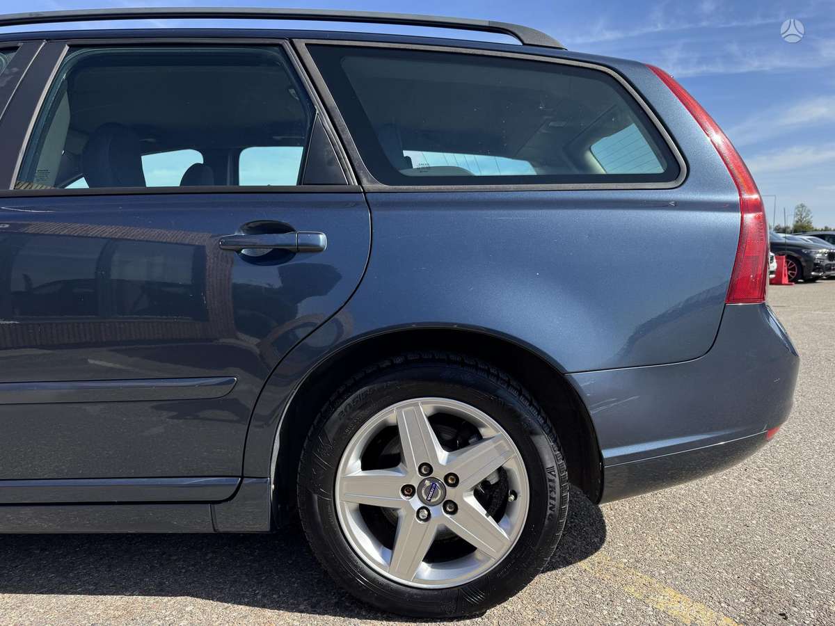 Volvo V50 2007 — photo 13