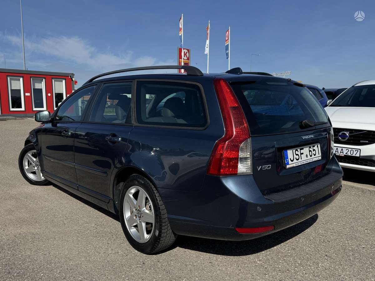 Volvo V50 2007 — photo 8