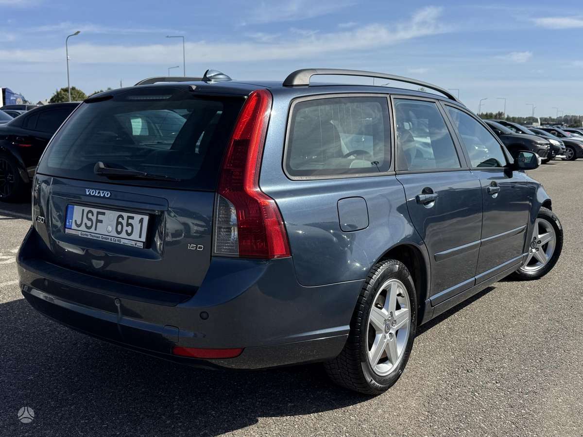 Volvo V50 2007 — photo 9