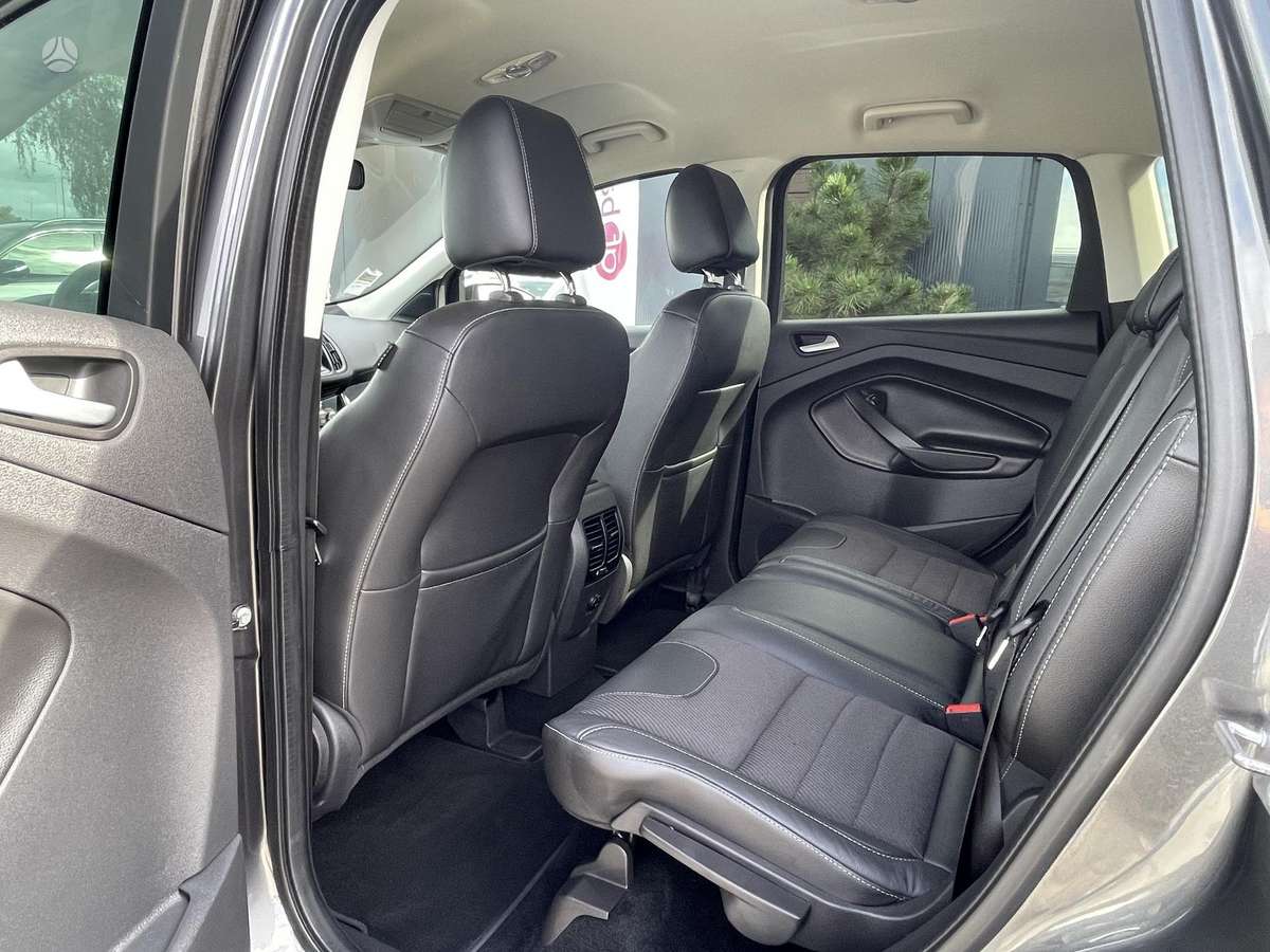 Ford Kuga 2015 — photo 12
