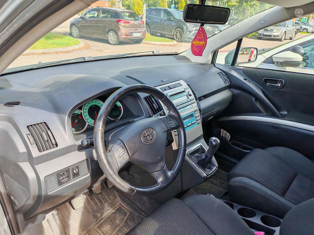 Toyota Corolla 2009 — photo 6