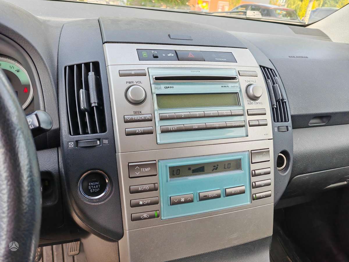 Toyota Corolla 2009 — photo 7