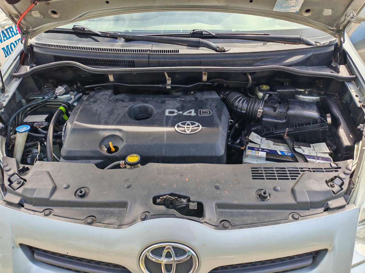 Toyota Corolla 2009 — photo 9