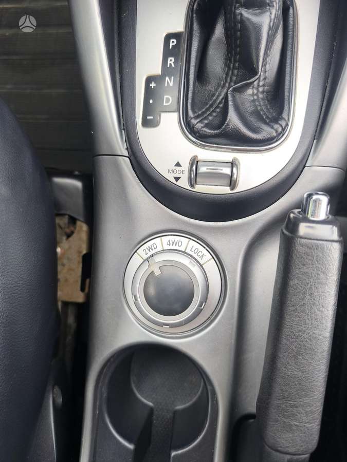 Citroen C-Crosser 2011 — photo 12
