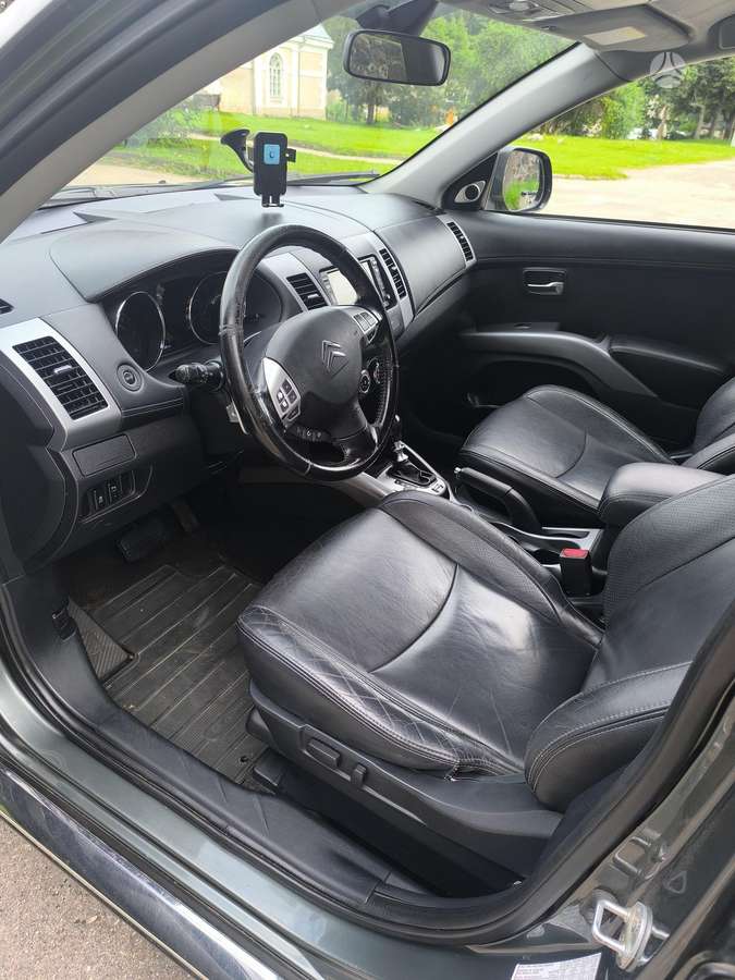 Citroen C-Crosser 2011 — photo 13