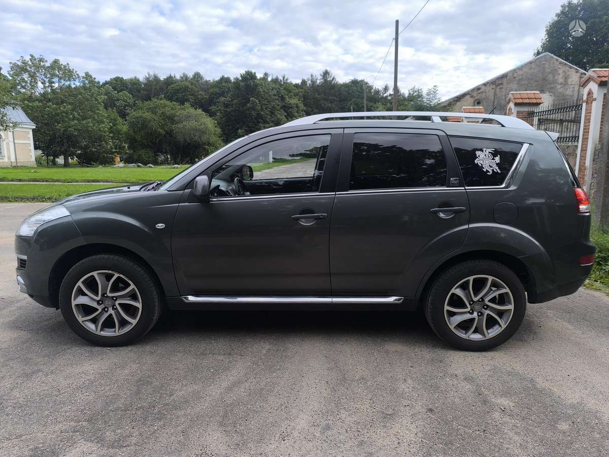 Citroen C-Crosser 2011 — engine 2179 cm³, 156 HP (115kW)