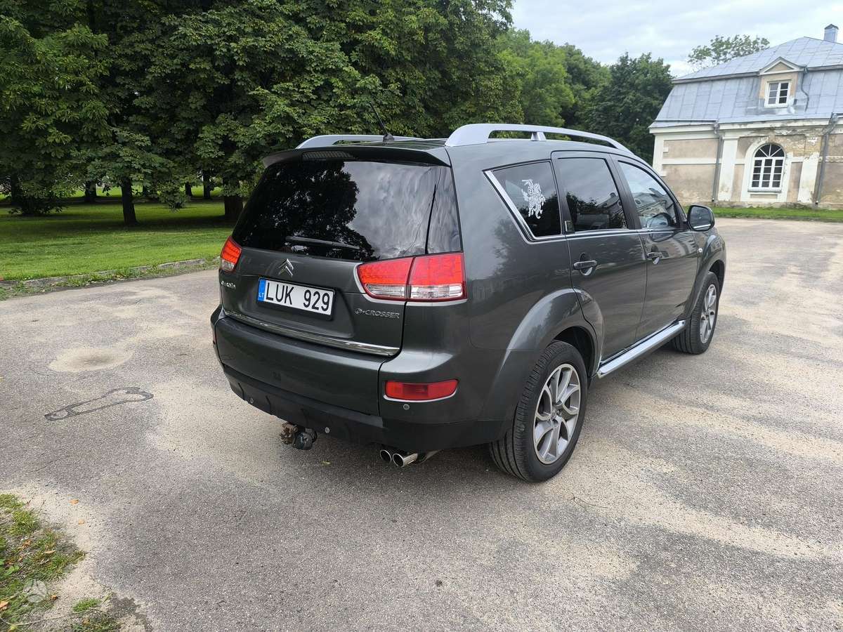 Citroen C-Crosser 2011 — photo 6