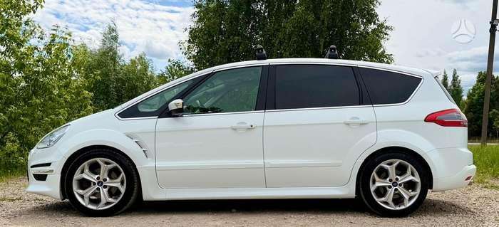 Ford S-MAX 2014 — photo 12
