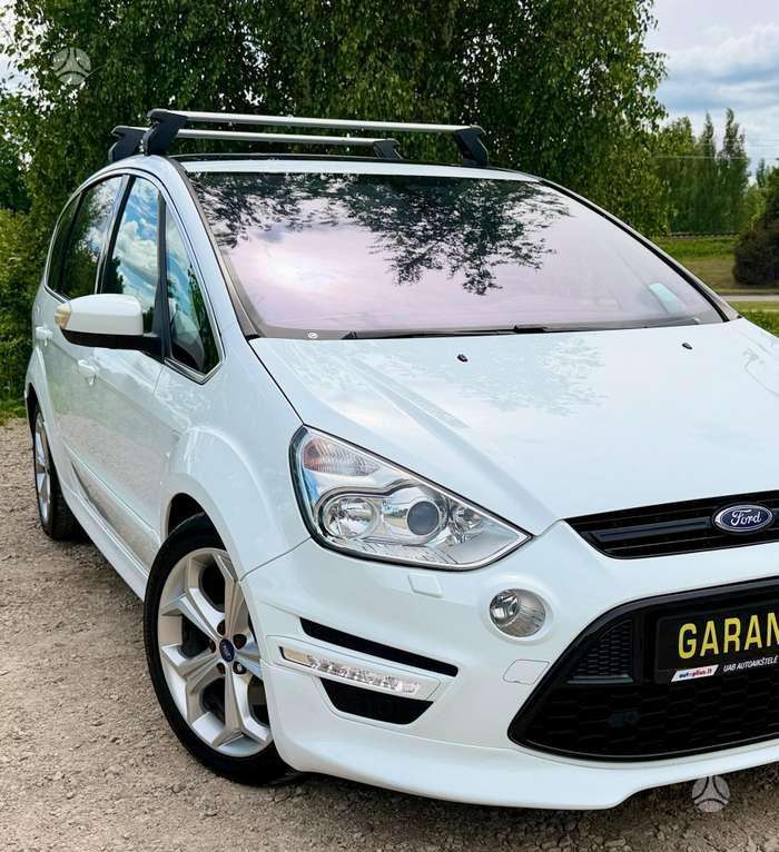 Ford S-MAX 2014 — photo 13